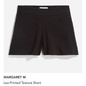 Margaret M slimming pull on short size L
